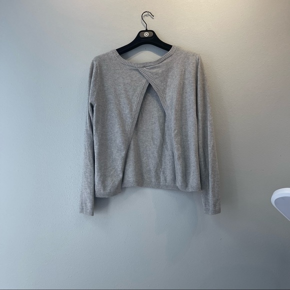 Bonjo & Matilda “Manhattan Open Back” Sweater - Picture 6 of 7